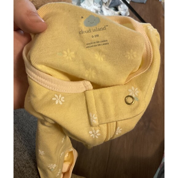 cloud island yellow daisy flowers sleeper 0-3 months nwot pink footed - Picture 3 of 5